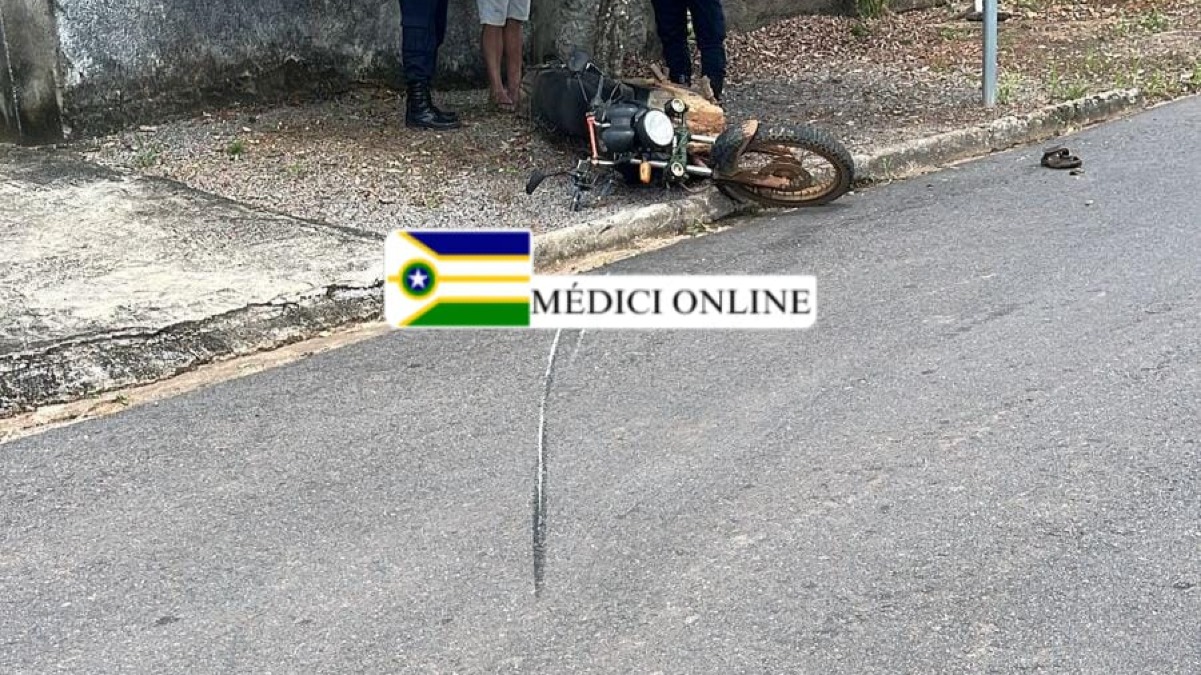 Furto de Motocicleta Termina em Queda e Prisão de Um dos Envolvidos