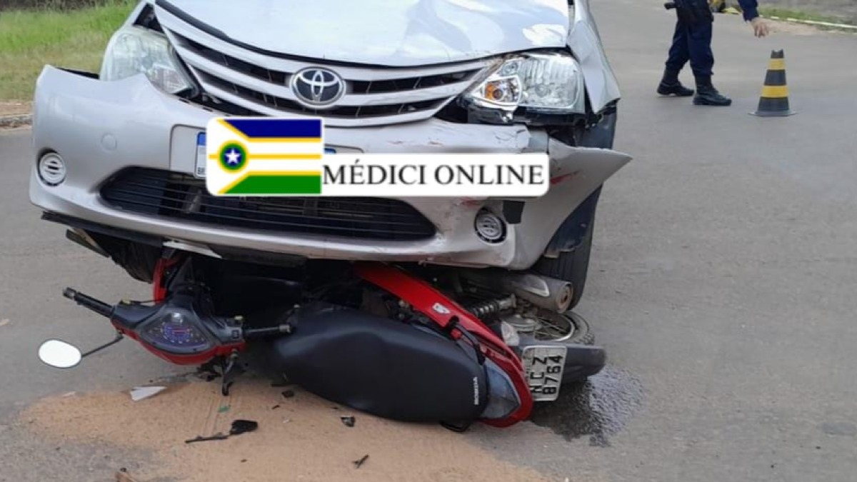 Acidente entre carro e moto é registrado em Presidente Médici