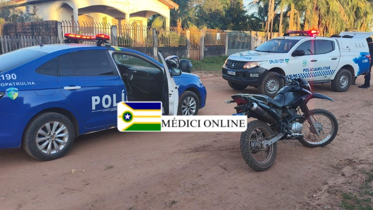 Menor é apreendido após queda de moto furtada e tentativa de fuga em Presidente Médici