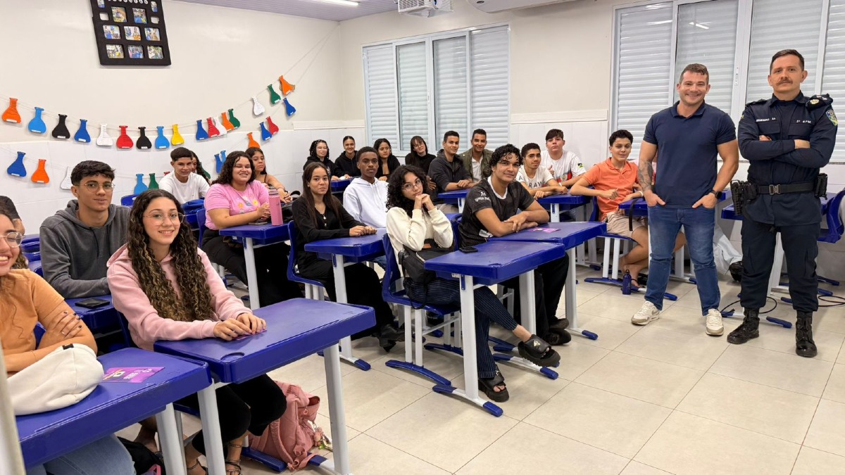 Decisões que moldam vidas": Palestra motivacional no SESC inspira jovens do projeto Pró Enem
