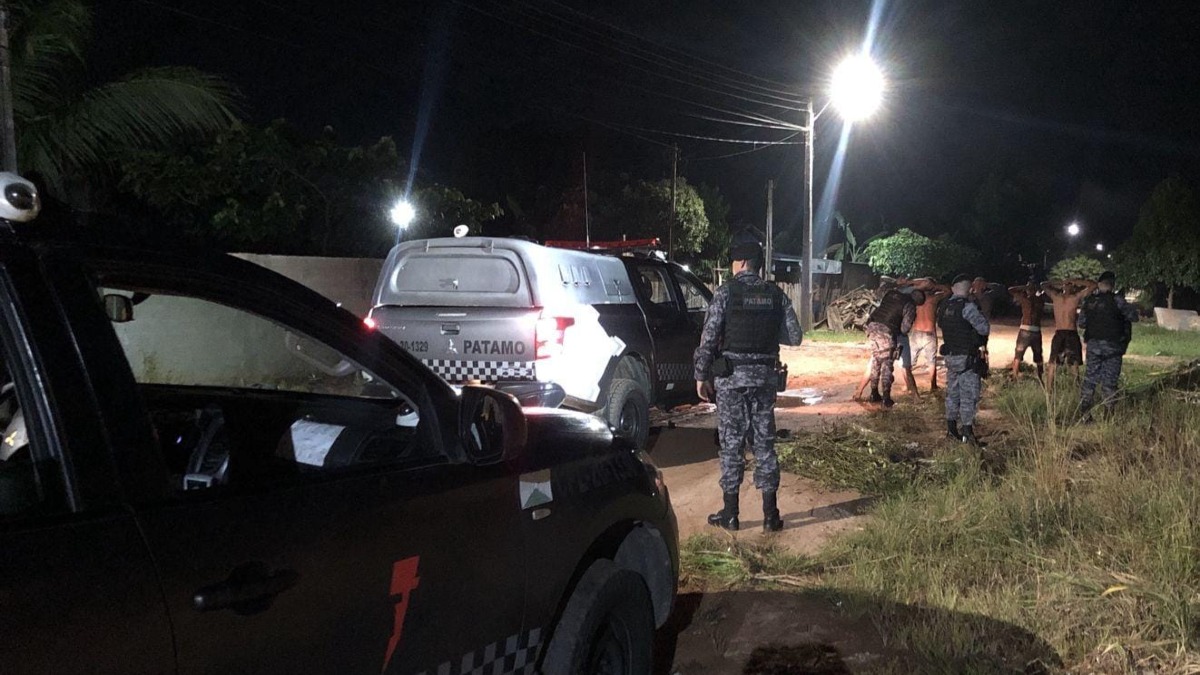 Polícia Militar localiza droga e cumpre mandado de prisão durante operação em Presidente Médici