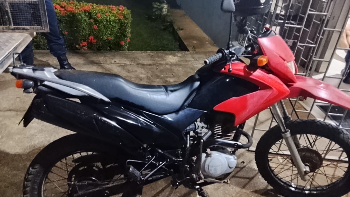 Motocicleta furtada em Presidente Médici é recuperada pela PM em Alta Floresta do Oeste