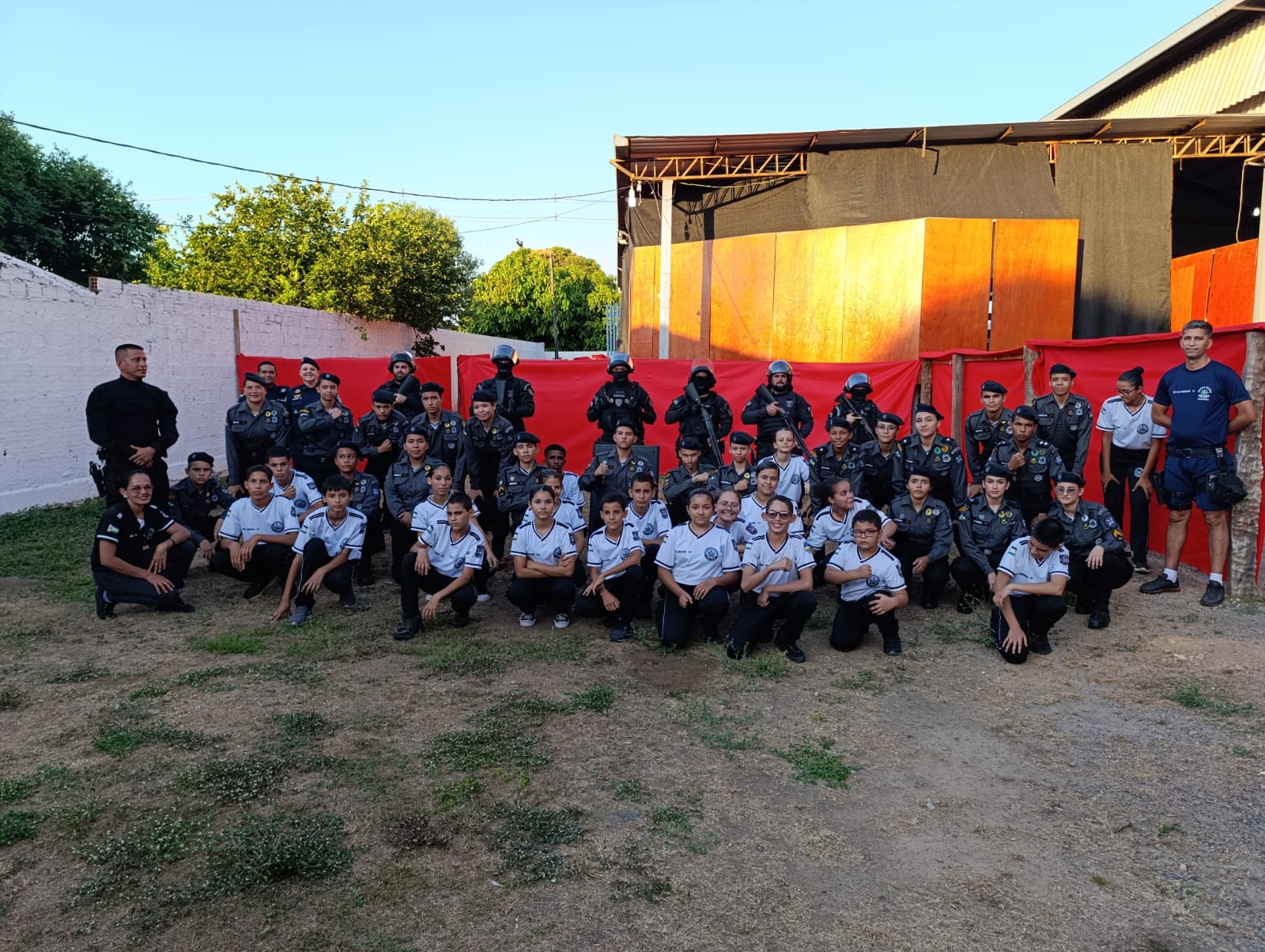 Polícia Militar Mirim de Presidente Médici Visita Sede Regional da Sejus em Ji-Paraná