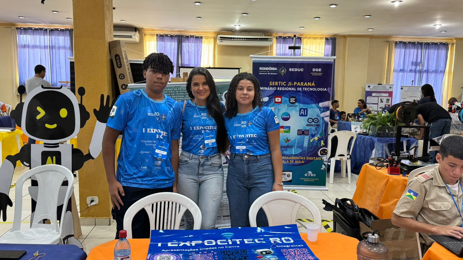 Educação Inovadora: Alunos de Estrela de Rondônia Participam de Evento Estadual