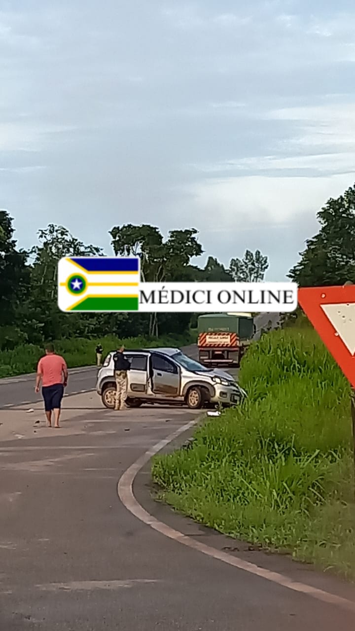 Grave acidente é registrado na BR-364, próximo ao trevo do Estrela de Rondônia