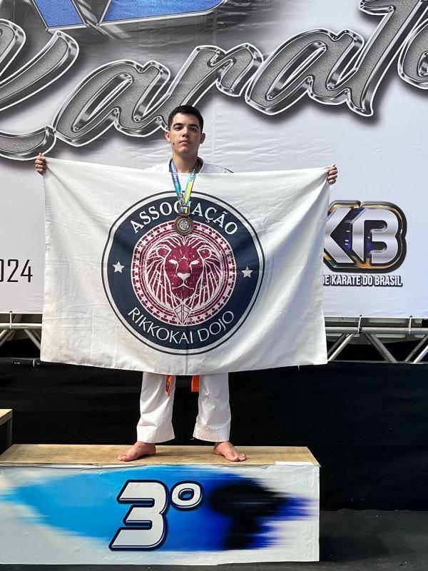 Karatê: Carlos Eduardo leva medalha no Kumite Individual do Brasileiro
