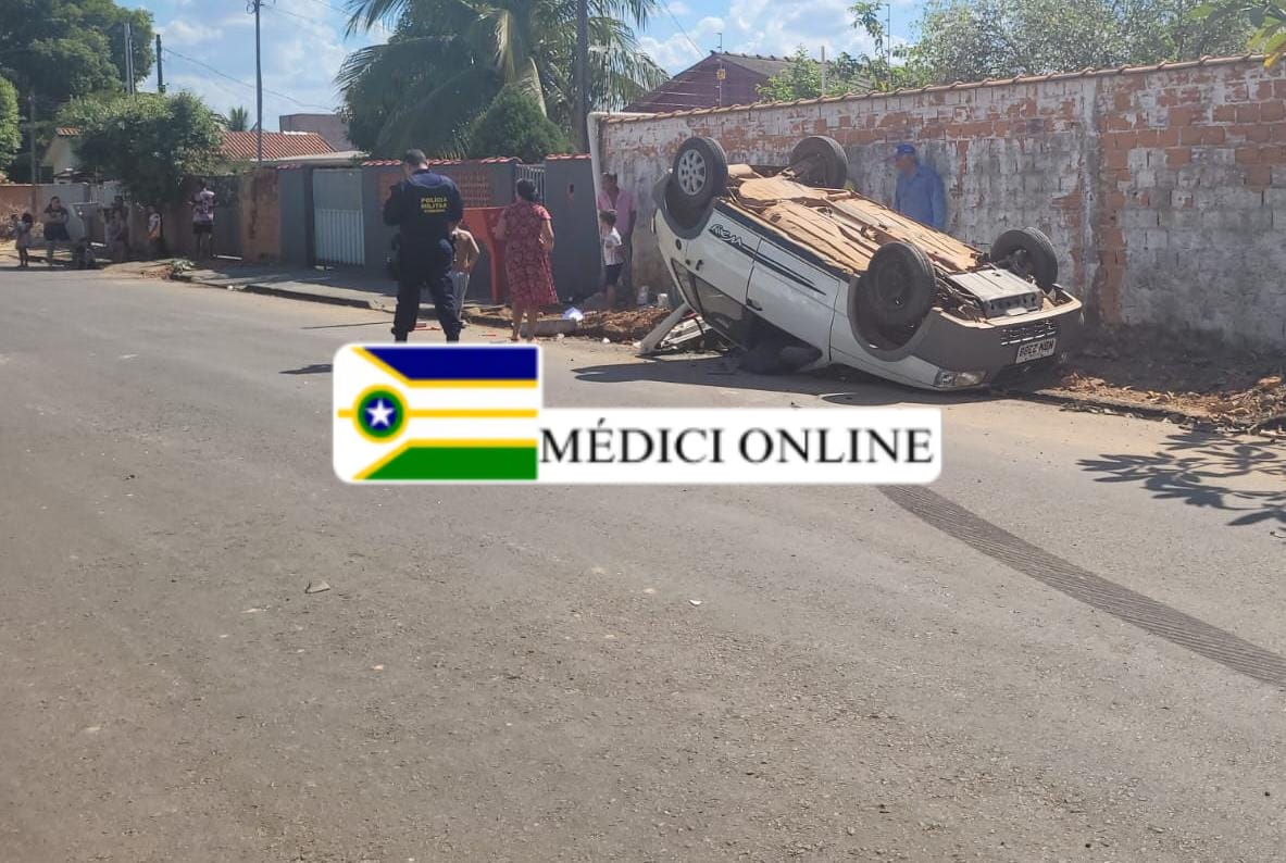 Colisão entre Veículos Resulta em Capotamento na Avenida Amazonas