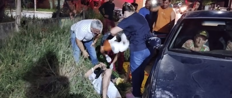 Acidente entre carro e moto deixa homem ferido em Presidente Médici